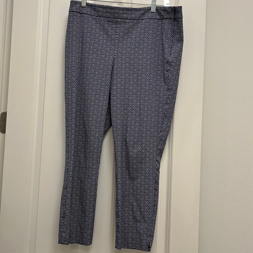 Talbots Chatham Ankle Pant. 12P navy Blue with white dot